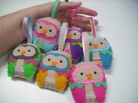 /album/ateli%c3%aa-l-%26amp%3b-n/corujas-de-feltro-jpg/